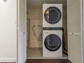 13243 Vanowen 2, North Hollywood CA 91605