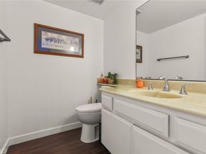 13243 Vanowen 2, North Hollywood CA 91605