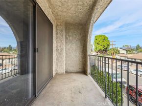 13243 Vanowen 2, North Hollywood CA 91605