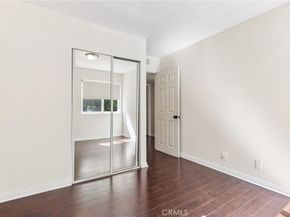 10636 Woodley 43, Granada Hills CA 91344