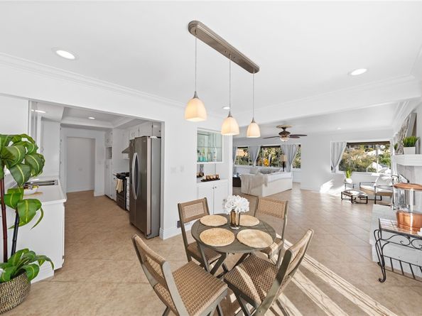 2401 Sunset Drive, Escondido CA 92025