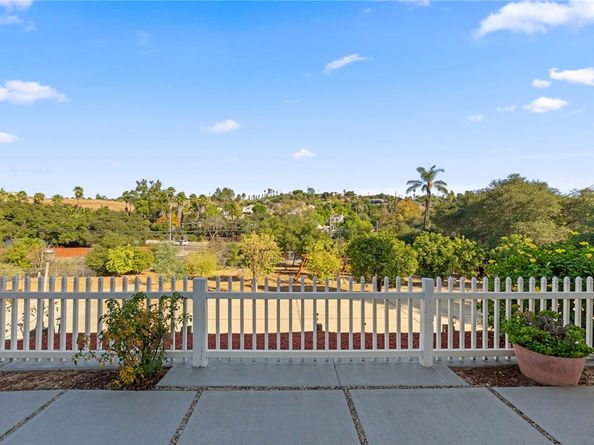 2401 Sunset Drive, Escondido CA 92025