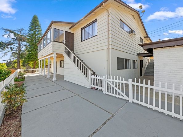 2401 Sunset Drive, Escondido CA 92025