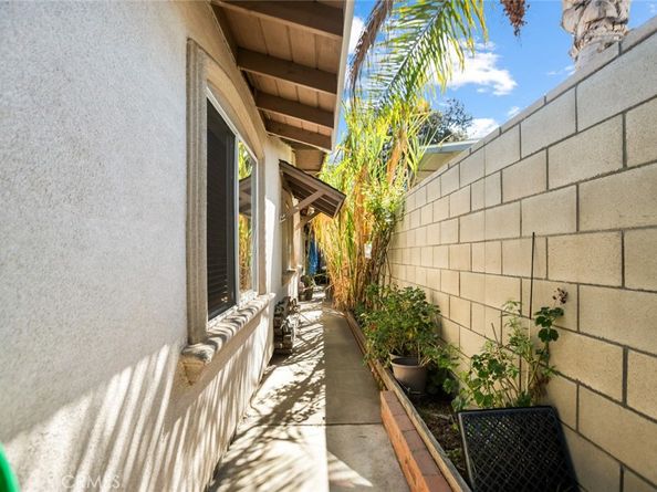 3413 W James Avenue, Santa Ana CA 92704