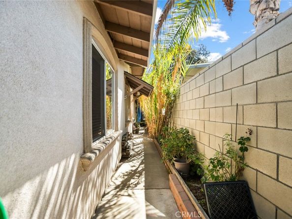 3413 W James Avenue, Santa Ana CA 92704
