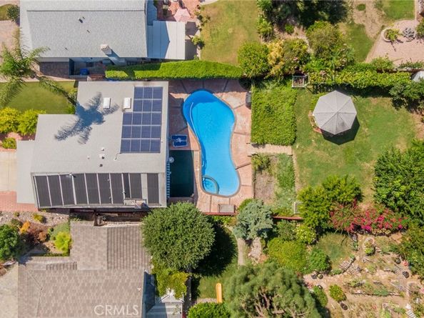 8730 Twin Trails Drive, San Diego CA 92129