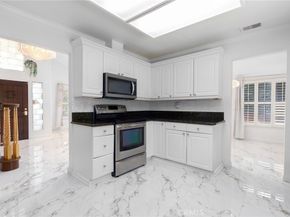 8730 Twin Trails Drive, San Diego CA 92129