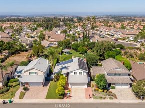 8730 Twin Trails Drive, San Diego CA 92129