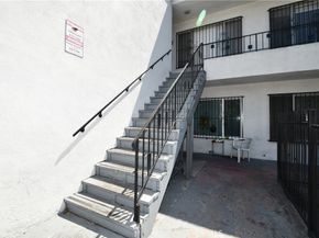 7104 san pedro, Los Angeles CA 90003