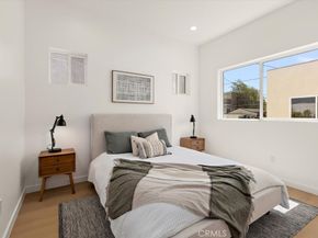 642 E Fairview Boulevard B, Inglewood CA 90302