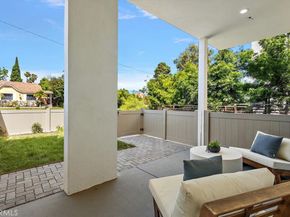 642 E Fairview Boulevard B, Inglewood CA 90302