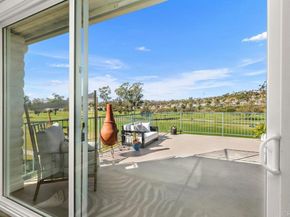 2544 Navarra 12, Carlsbad CA 92009