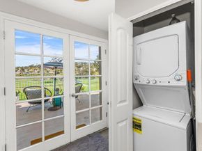 2544 Navarra 12, Carlsbad CA 92009