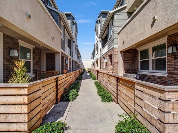 16428 Whittier Boulevard 2, Whittier CA 90603