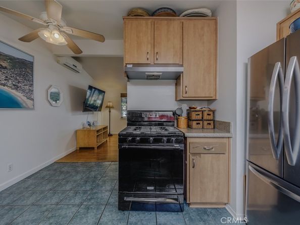 664 Ross Street, Costa Mesa CA 92627