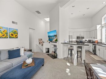 2646 Dunstan Dr