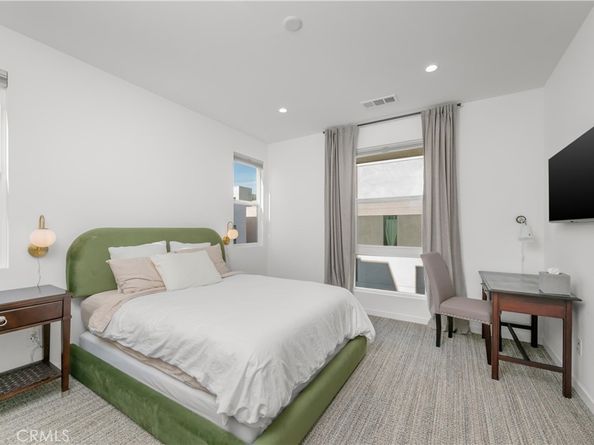 637 Cardiff Reef, Costa Mesa CA 92627