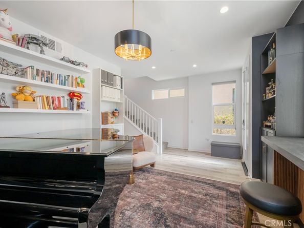 637 Cardiff Reef, Costa Mesa CA 92627