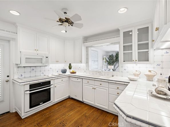 117 E Bay Front, Newport Beach CA 92662