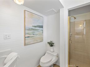 117 E Bay Front, Newport Beach CA 92662