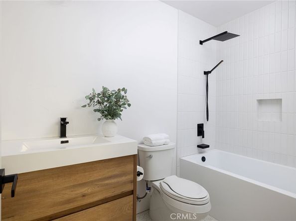 1230 Crystal Cove Way, Seal Beach CA 90740