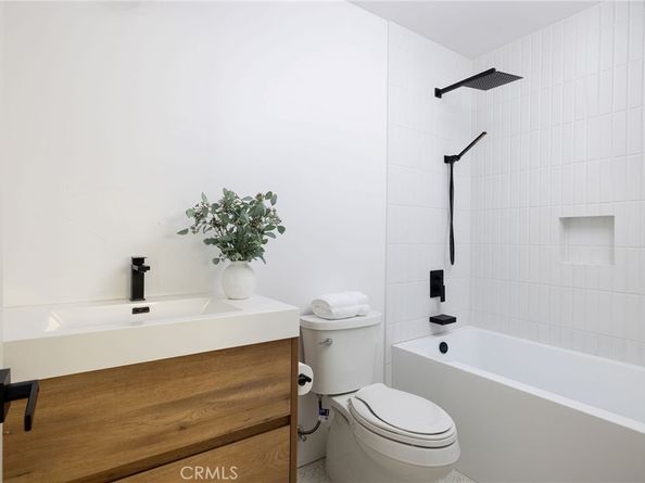 1230 Crystal Cove Way, Seal Beach CA 90740