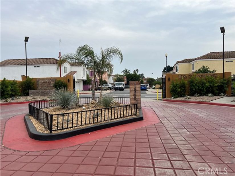 14300 Terra Bella Street 27, Panorama City, CA 91402 For Sale