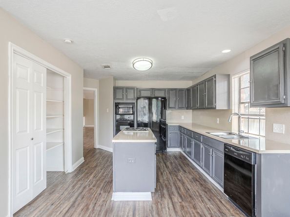 12710 Skyknoll Lane, Houston TX 77082