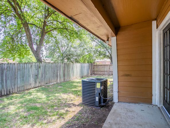 12710 Skyknoll Lane, Houston TX 77082
