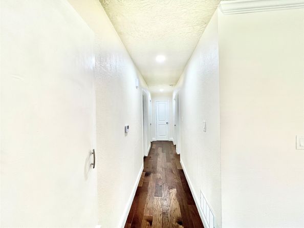 4913 W 43rd Street, Houston TX 77092