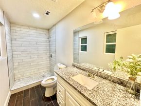 4913 W 43rd Street, Houston TX 77092