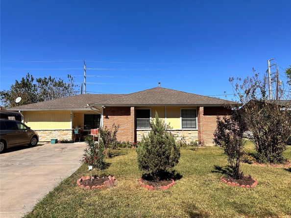 823 Marleen Street, Houston TX 77034