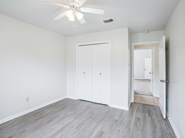 1602 Chestnut Ridge Road, Kingwood TX 77339