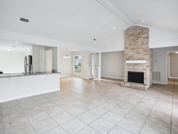 1602 Chestnut Ridge Road, Kingwood TX 77339