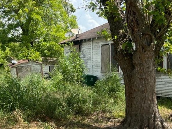 4905 Fuqua Street, Houston TX 77048
