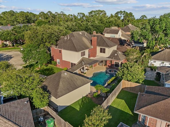 3823 Deer Grass Court, Houston TX 77059