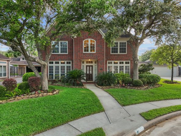 3823 Deer Grass Court, Houston TX 77059