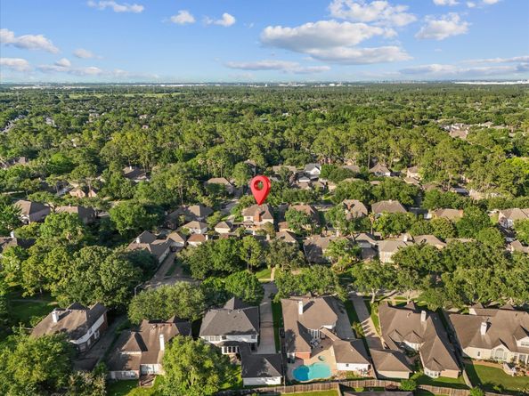 3823 Deer Grass Court, Houston TX 77059