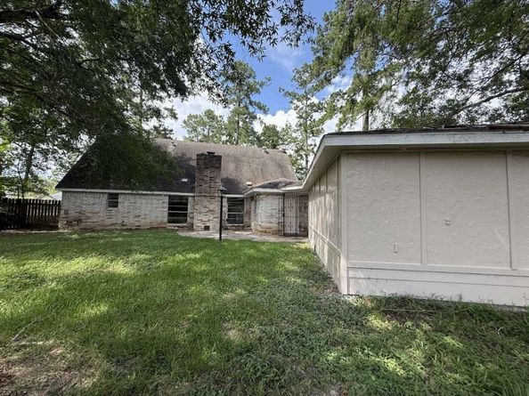 2006 Round Spring Drive, Houston TX 77339