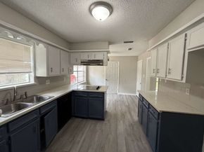 2006 Round Spring Drive, Houston TX 77339