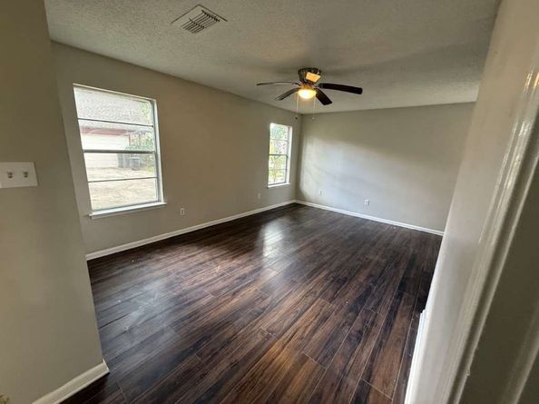 2006 Round Spring Drive, Houston TX 77339