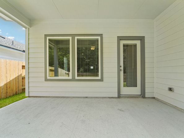 18640 Presswood Way Drive, New Caney TX 77357