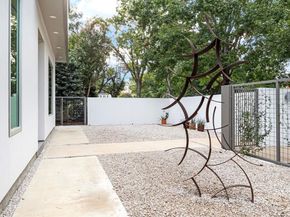 2129 Quenby Street, Houston TX 77005