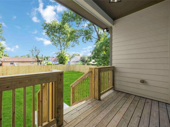 3711 Bain Street, Houston TX 77026
