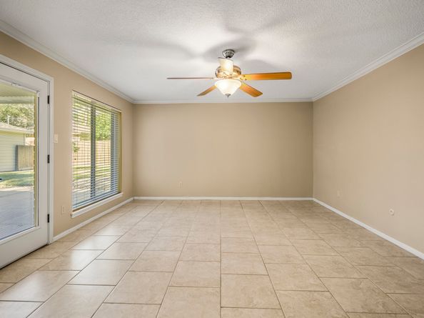 12114 Knobcrest Drive, Houston TX 77070