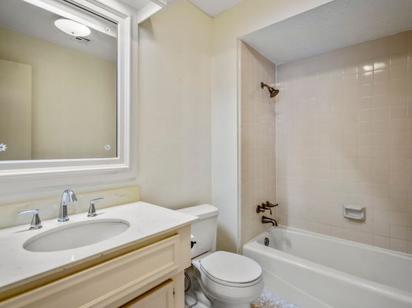 12114 Knobcrest Drive, Houston TX 77070
