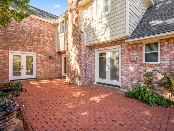 12114 Knobcrest Drive, Houston TX 77070