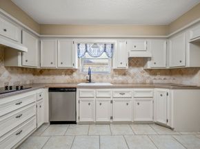 12114 Knobcrest Drive, Houston TX 77070
