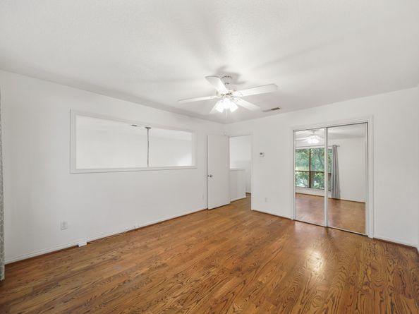 2555 Bering Drive 1, Houston TX 77057