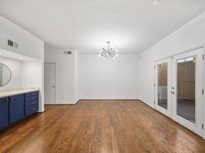 2555 Bering Drive 1, Houston TX 77057